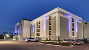 Holiday Inn Express & Suites Jackson Downtown - Coliseum, an IHG Hotel